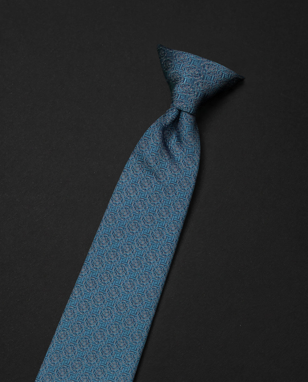 Luxury Ready Tie