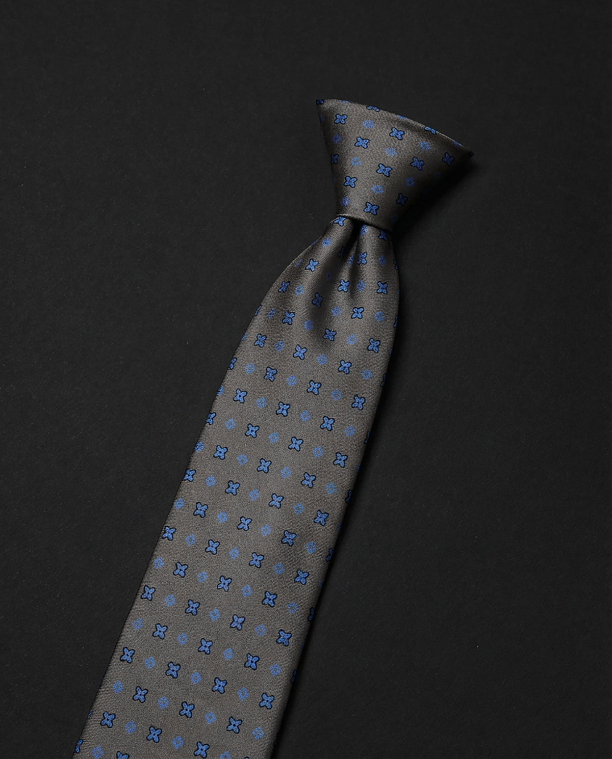 Premium Ready Tie