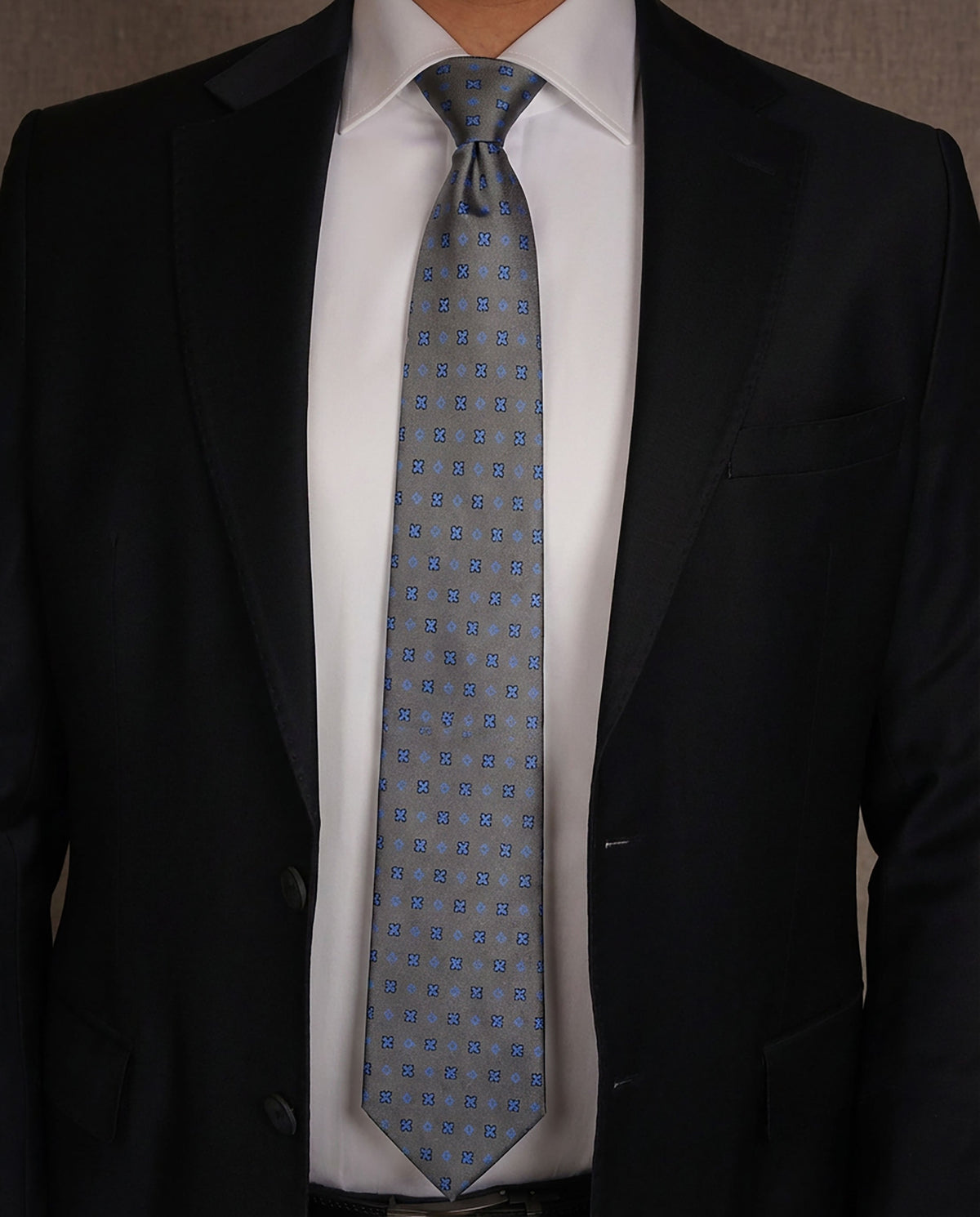 Premium Ready Tie