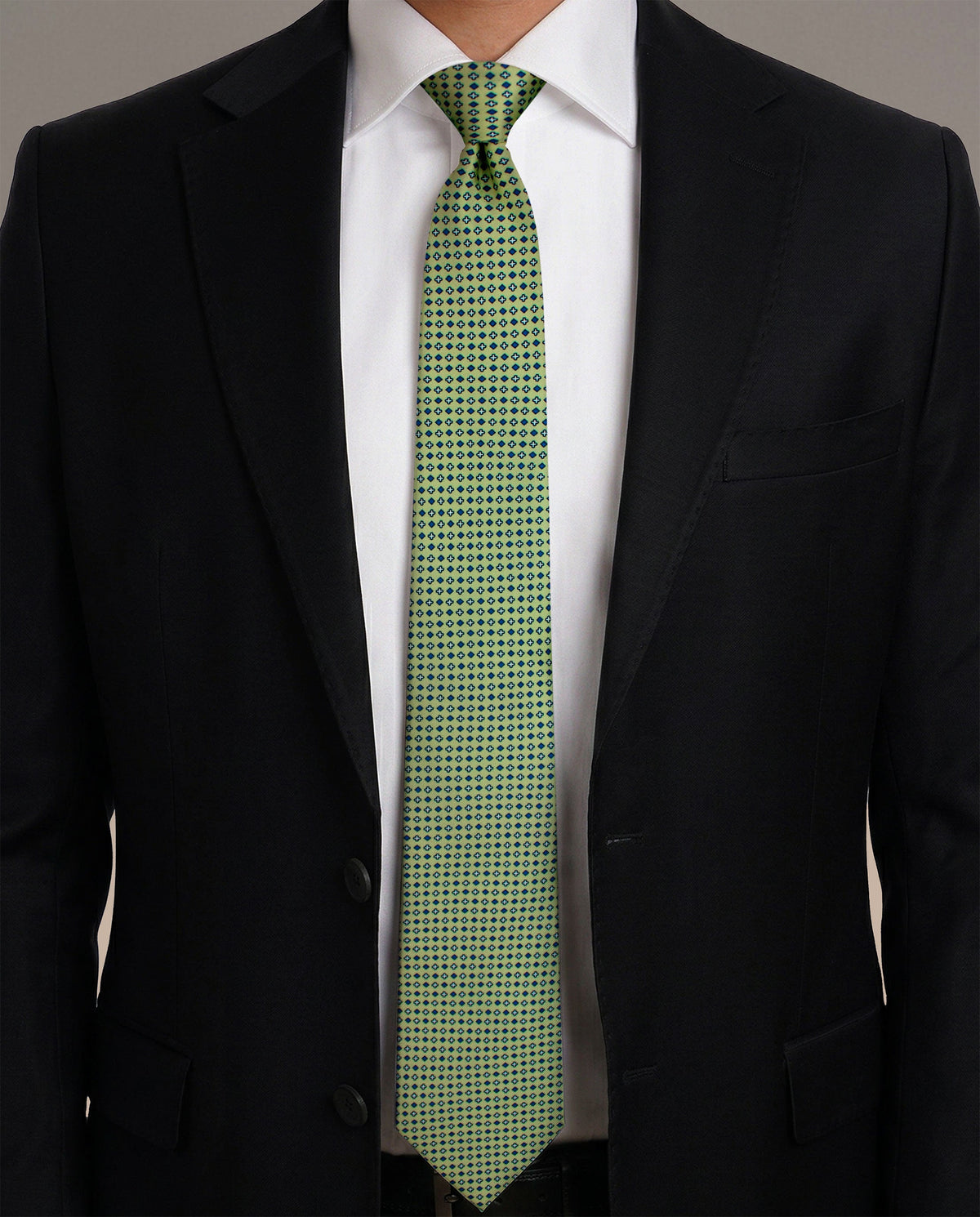 Premium Ready Tie