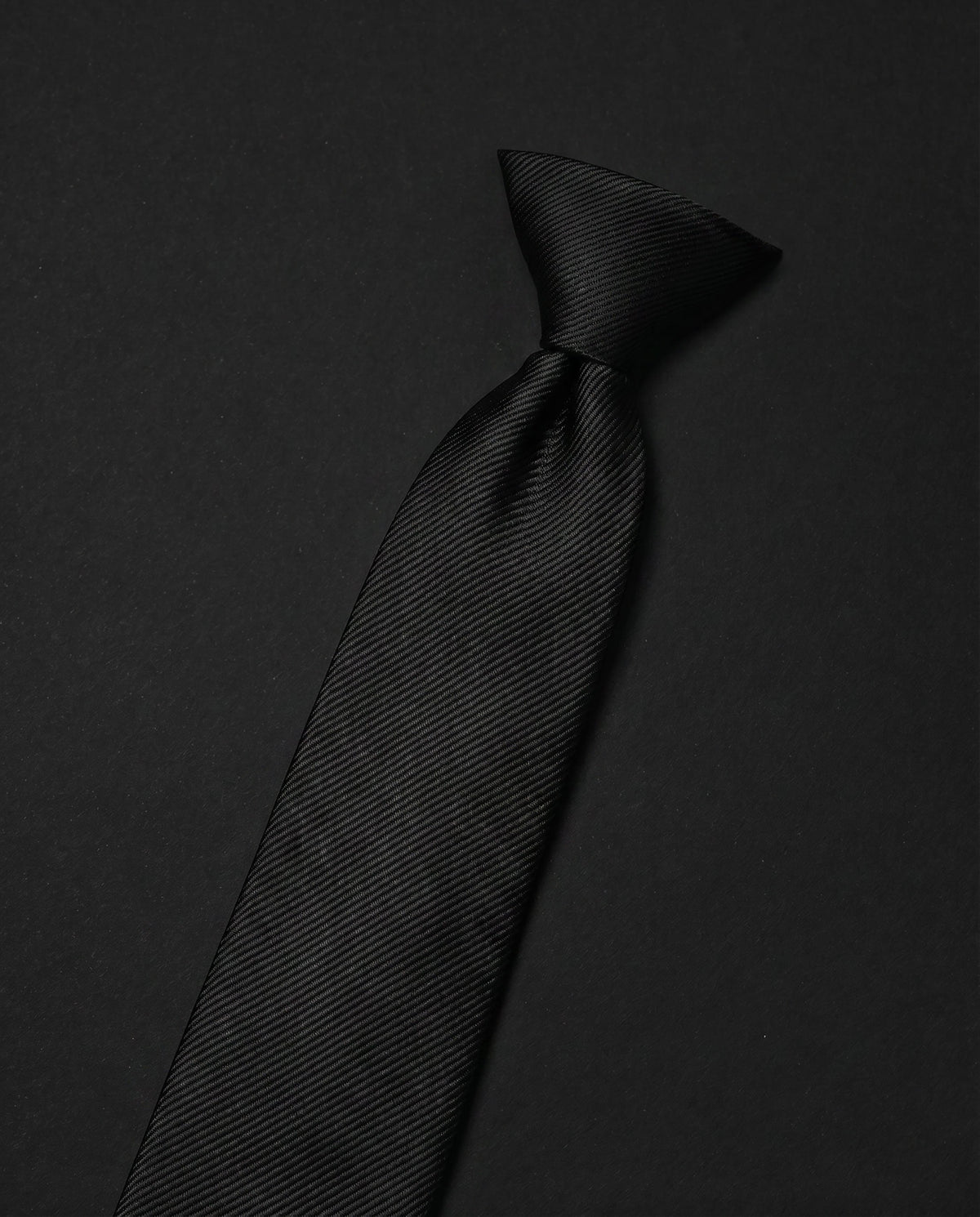 Basic black Ready Tie