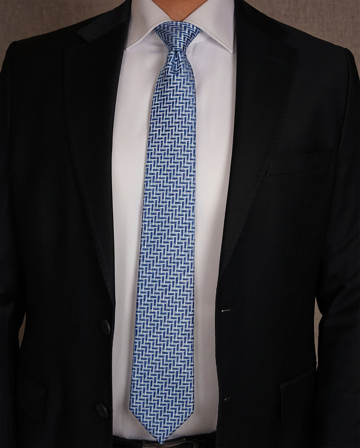 Premium Ready Tie