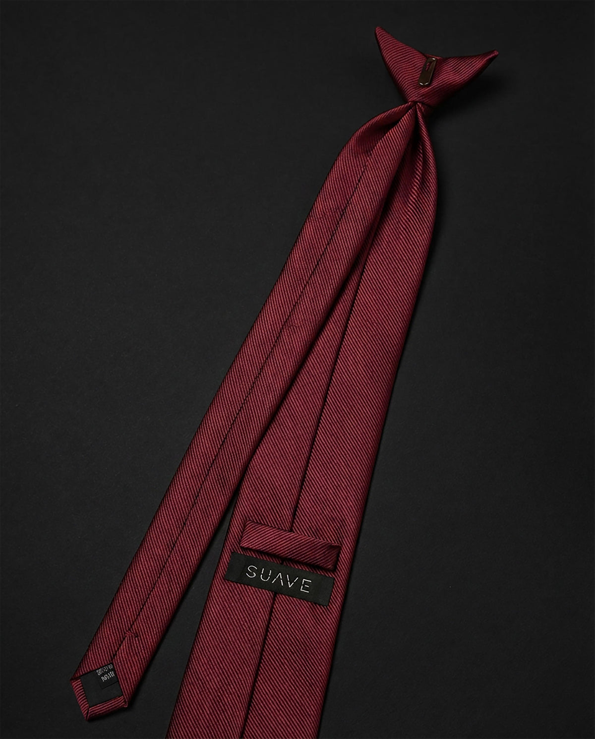 Einfache bordeauxrote Ready Tie