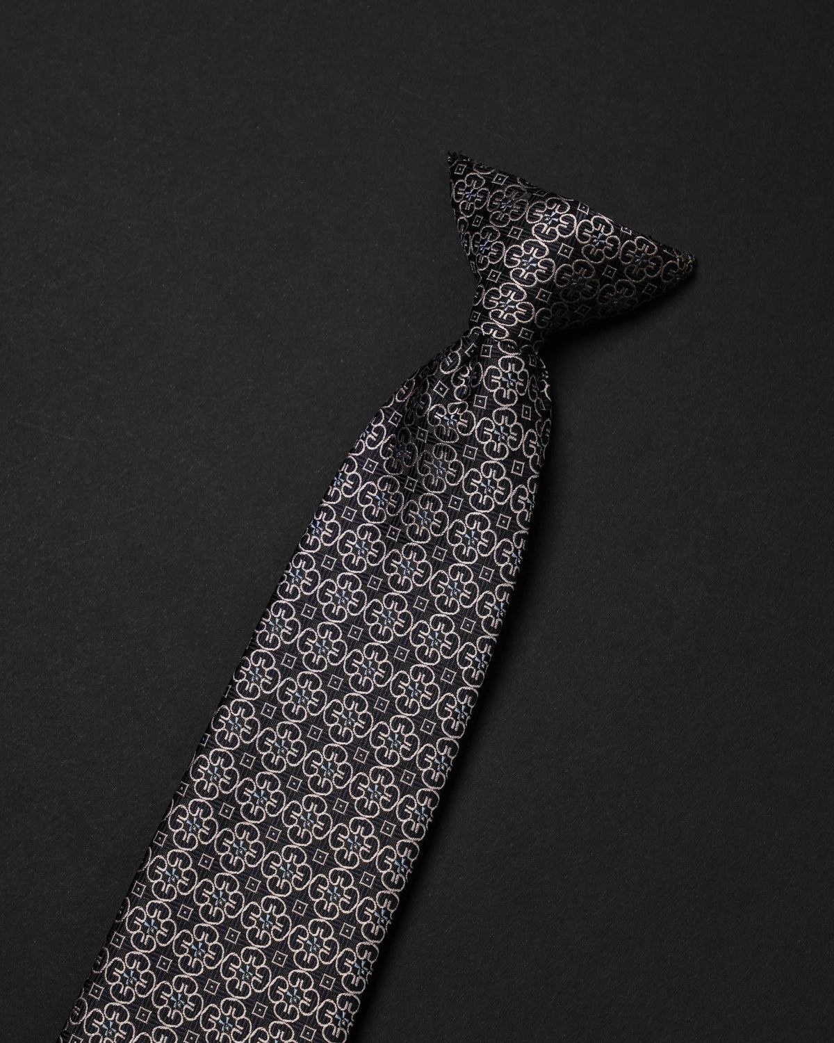Standard Ready Tie